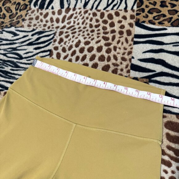 Lululemon High-Waisted Green Leggings Size 8 Stretchy & Comfortable Activewear - Picture 7 of 10